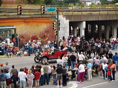 centennialparade_cars_02s-4583461