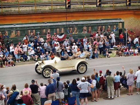 centennialparade_cars_14s-2818500