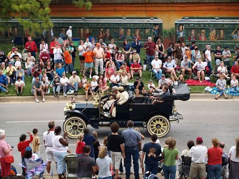 centennialparade_cars_15s-8087567