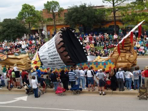 centennialparade_float05as-9905555