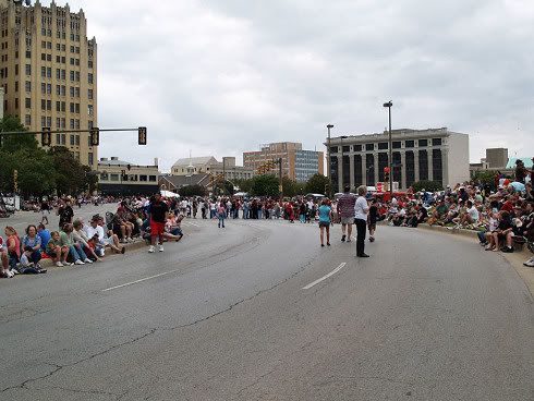 centennialparade_people14s-5797728