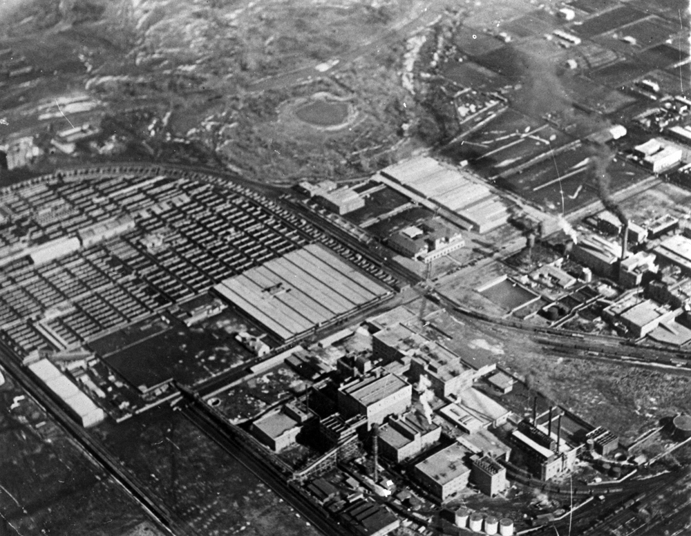 (CHS.2011.01.20) - Aerial View of the Stockyards and Meat Packing Plants, c. 1950s