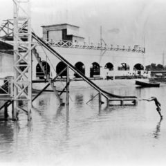 (CHS.2011.01.4) - Belle Isle Swimming Area, c. 1910s