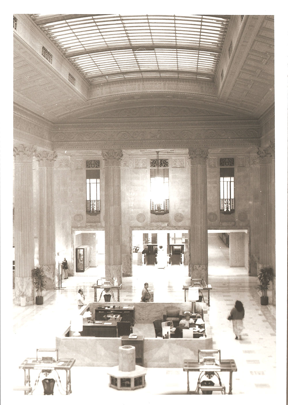 (FNB.2010.8.02) - Great Banking Hall, c. 1980s