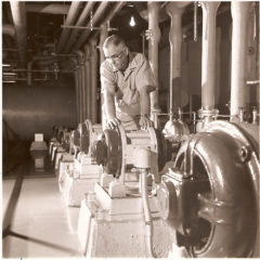 (FNB.2010.6.07) - HVAC Service Area, First National Building, c. 1960