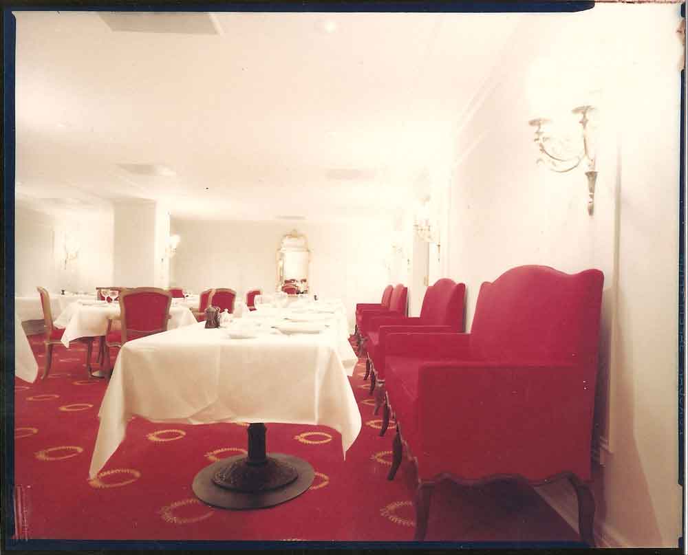 (HTC.2010.5.03) - Dining Room, The Cellar Restaurant, Basement, Hightower Building, 105 N Hudson, 1970s