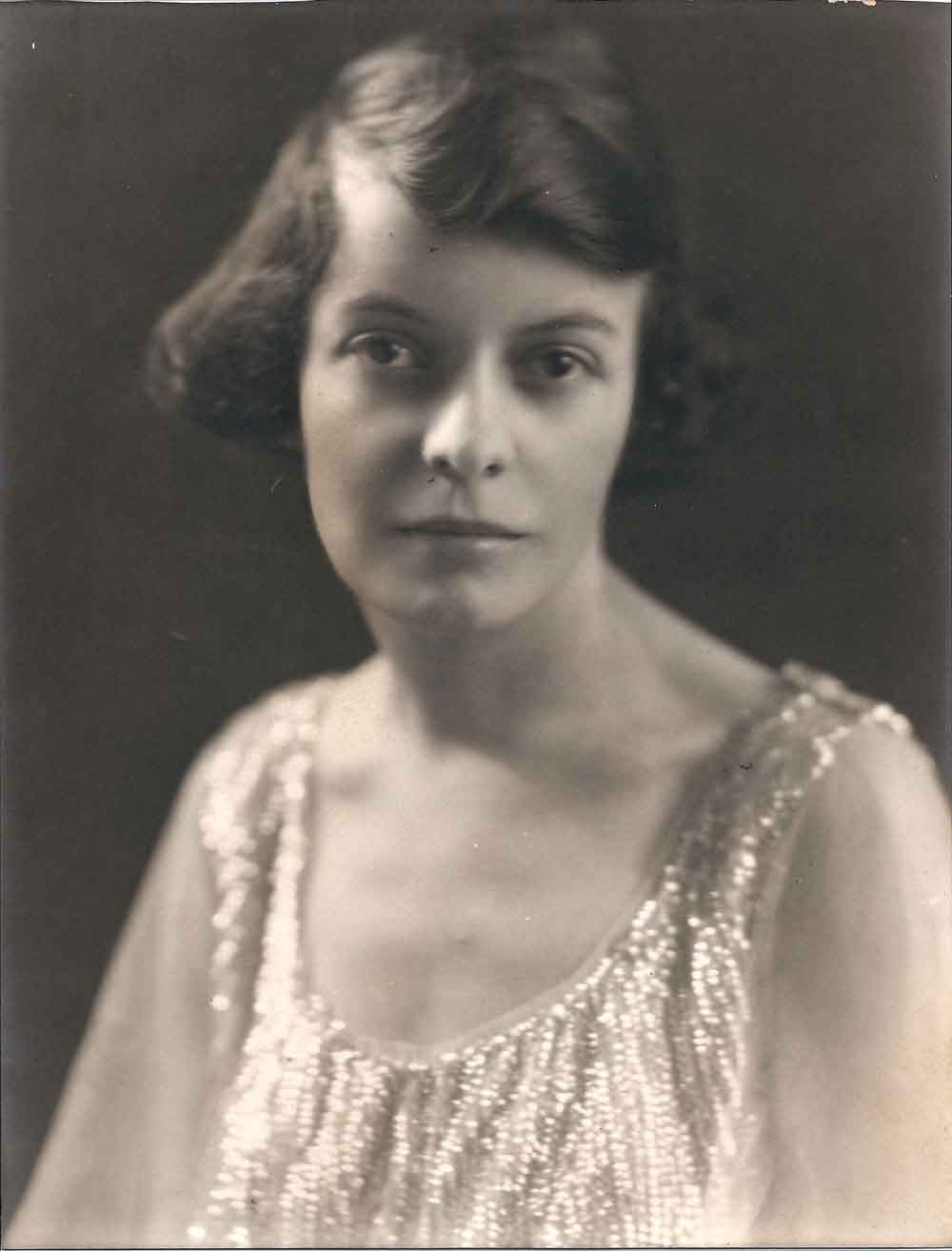 (HTC.2010.8.35) - Ethelyn Hightower, c. 1920s