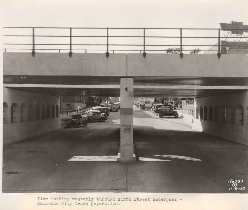 (JMSH.2011.1.140) - 333 - Looking West Through 6th Street Underpass