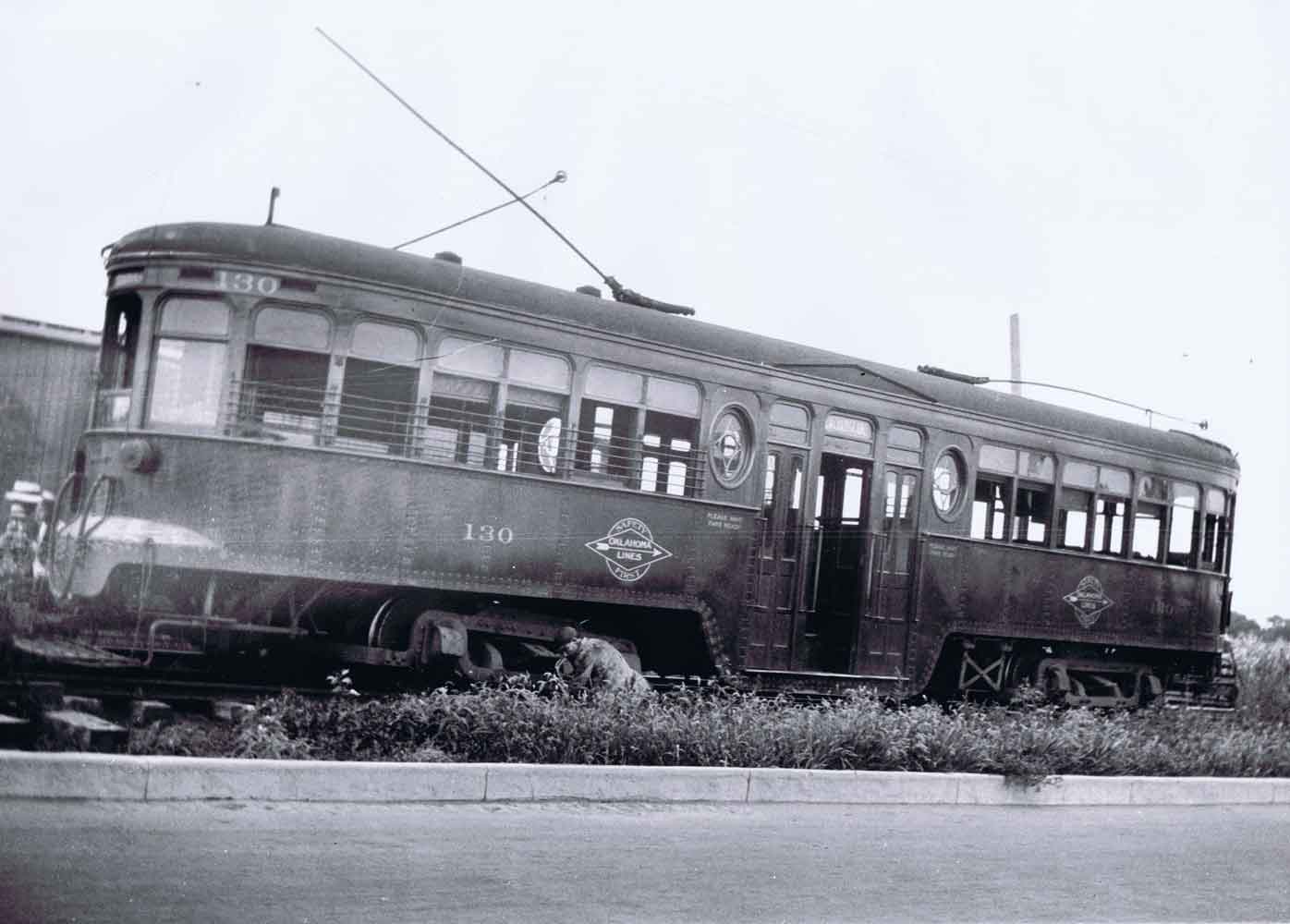 (JMSH.2011.1.180) - Oklahoma City Car 130 Exchange Ave