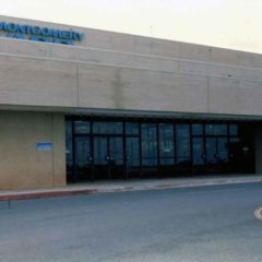 (KMC.2011.3.12) - Montgomery Ward, Crossroads Mall, c.1975