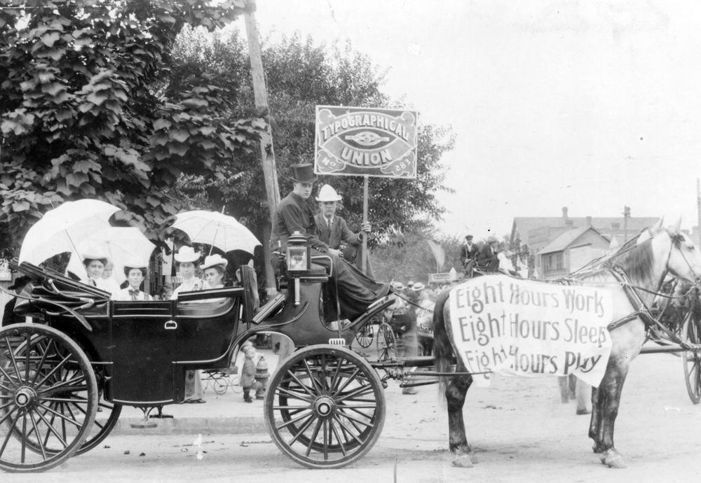 (CHS.2011.01.12) - Typographical Union Employees likely in Parade Float, c. 1905