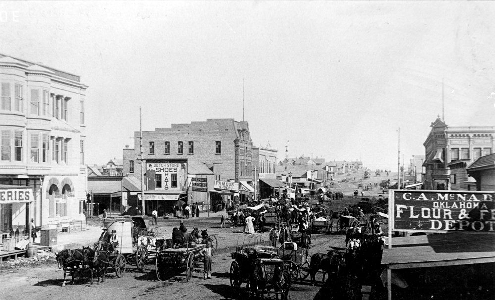 (CHS.2011.01.75) - View N from Unit Block of Broadway, c. 1890s