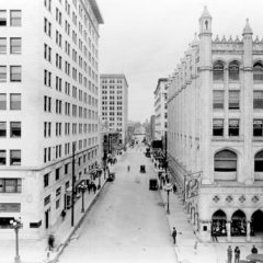 (CHS.2011.01.80) - View N on Robinson from Grand, c. 1920s