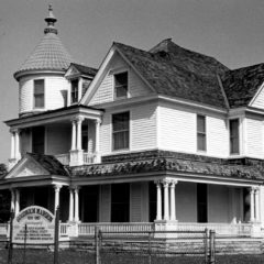 (CHS.2011.01.47) - Goodholm Mansion after Relocation to State Fair Park, c. 1980s