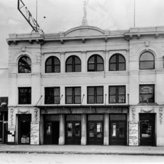 (CHS.2011.01.59) - Metropolitan Theater, 320 W Main, December 1911