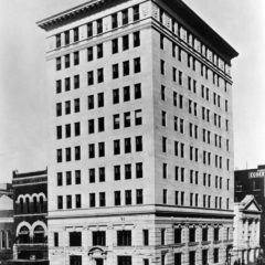(CHS.2011.01.71) - Tradesmens National Bank, 101 W Main, c. 1920s