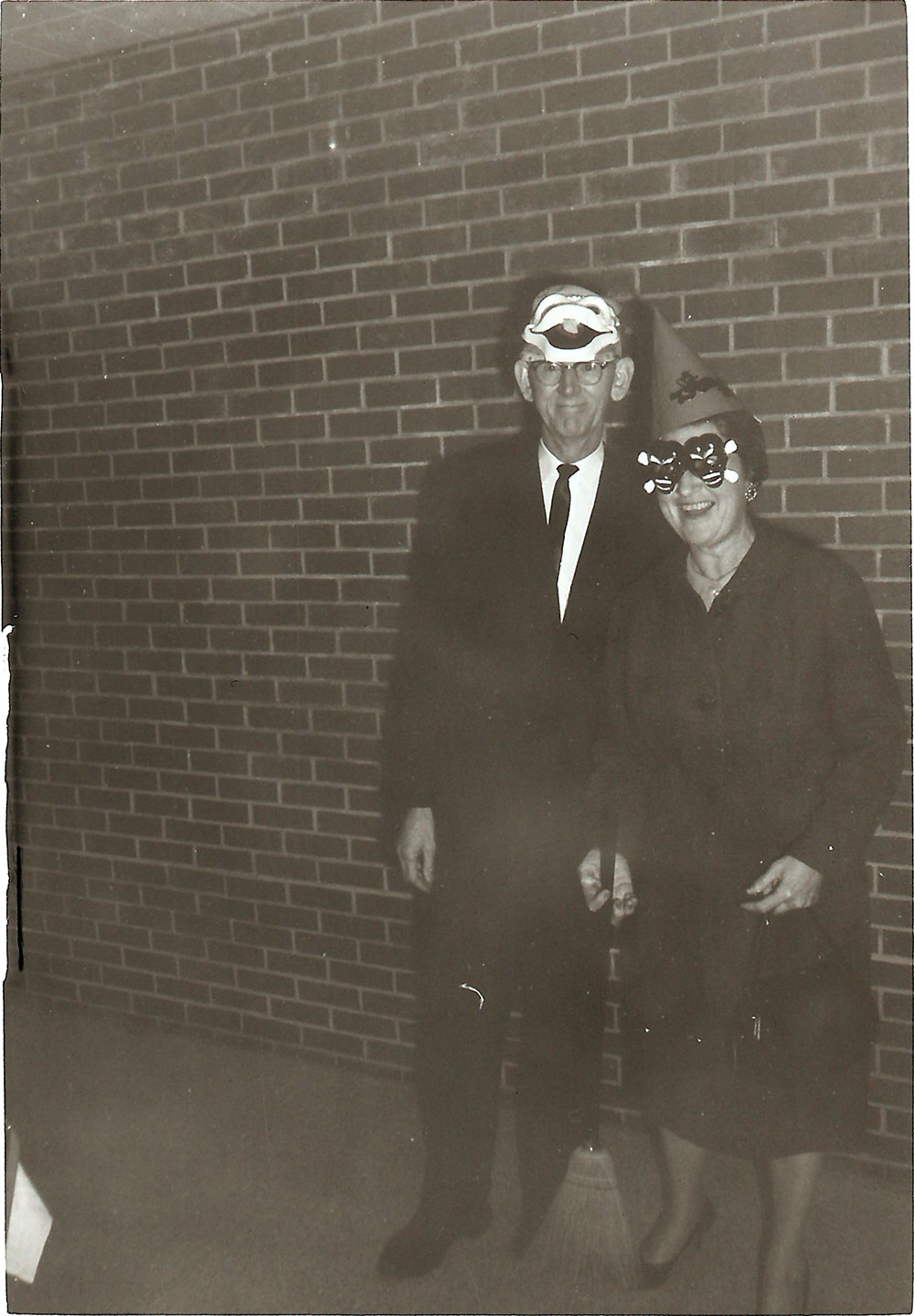 (FNB.2010.11.14) - Halloween Party, c. early 1960s