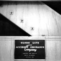 (RAC.2010.07.121) - Interior, Globe Life Building, 311 W Sheridan, c. 1968