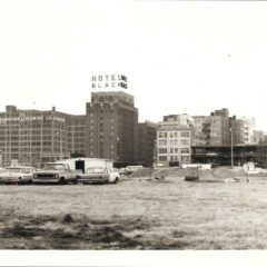 (RAC.2010.07.14) - Globe Life Building, 311 W Sheridan, View of East Side from Harvey, c. 1968
