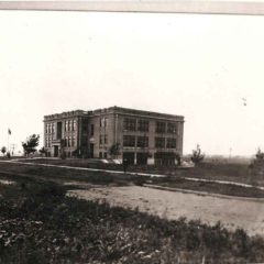 (RAC.2010.07.30) - Putnam Heights Elementary School, View West on NW 36, 1601 NW 36, c. 1909