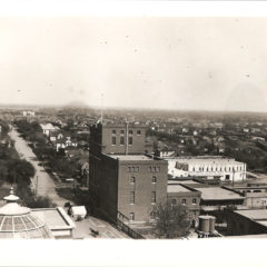 (RAC.2010.09.08) - New State Brewery, 2 NW 3, View West On NE 3 From Top of Pioneer Telephone Building, c.1910s