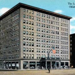 (RACp.2010.35.30) - Lee-Huckins Hotel, 22 N Broadway, c. 1910