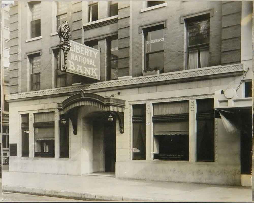 (BLVD.2010.1.20) - Liberty National Bank, 139 West Main, 1922