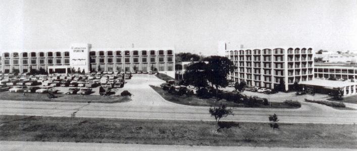 Lincoln Plaza – A Fading Landmark